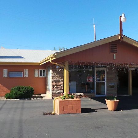 Relax Inn Yreka Buitenkant foto