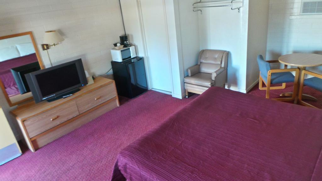 Relax Inn Yreka Buitenkant foto