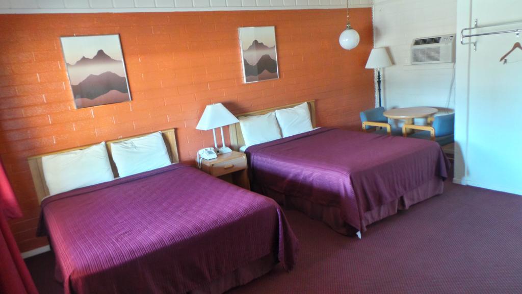 Relax Inn Yreka Buitenkant foto
