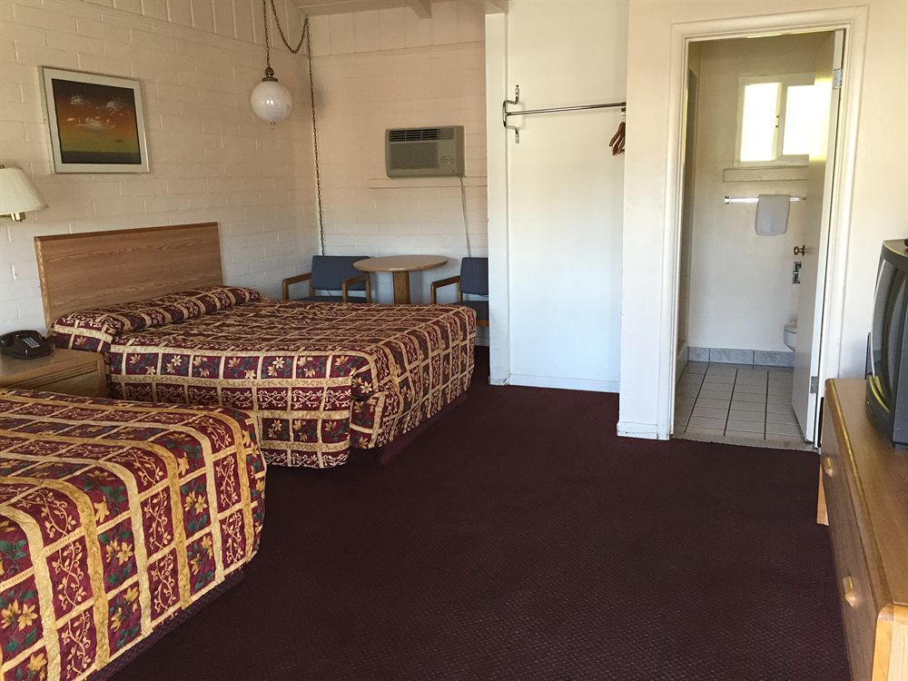 Relax Inn Yreka Buitenkant foto