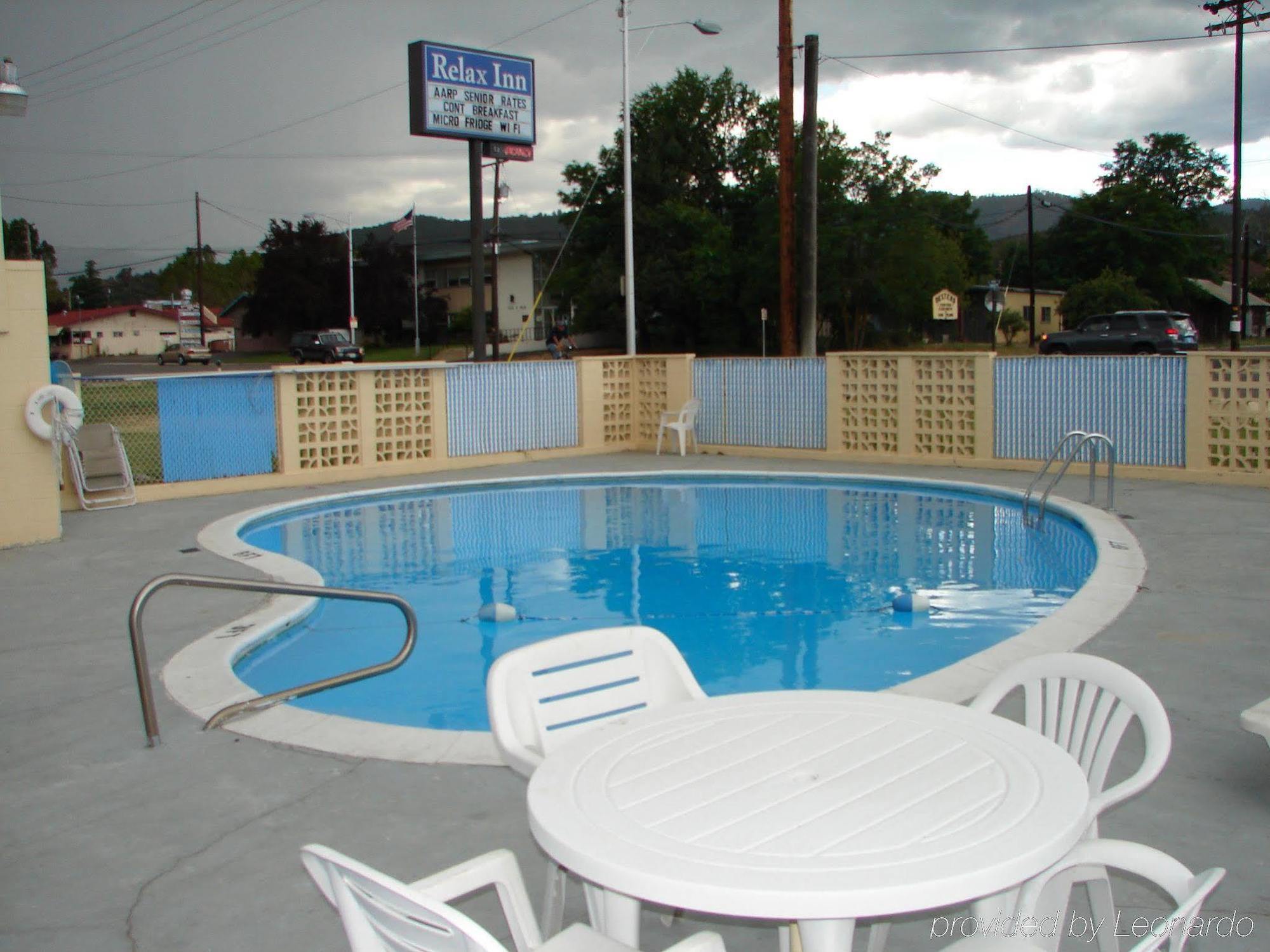 Relax Inn Yreka Buitenkant foto